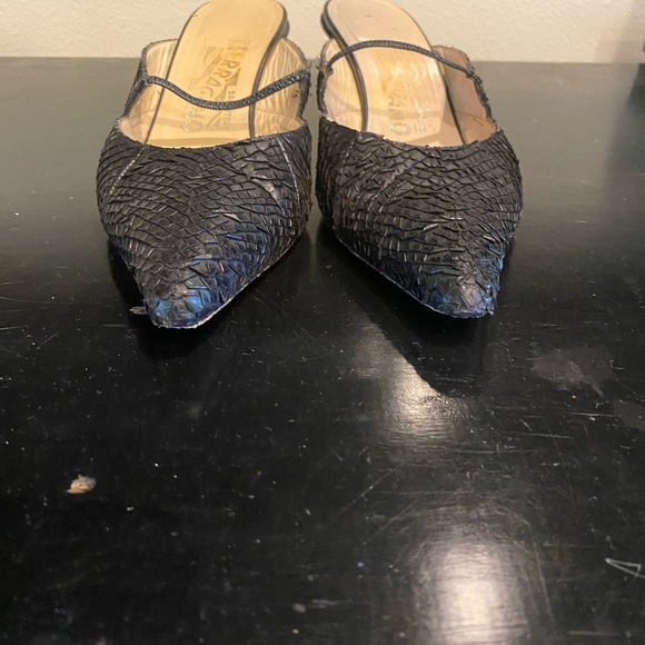 FERRAGAMO 🐍PYTHON MULES PREOWNED BLACK PYTHON Size-7.5 - Picture 9 of 14